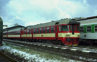 853 004-0