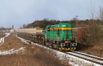 740 585-5