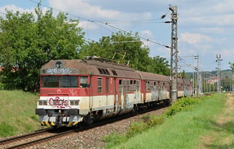 560 030-9