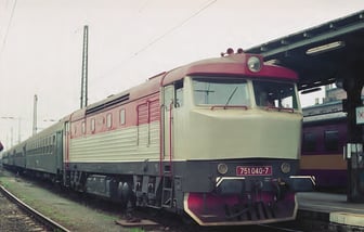 751 040-7