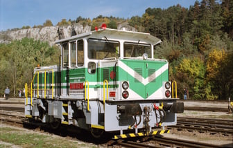 704 402-7