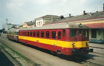 830 235-8