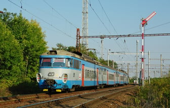 451 032-7