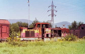 725 076-4