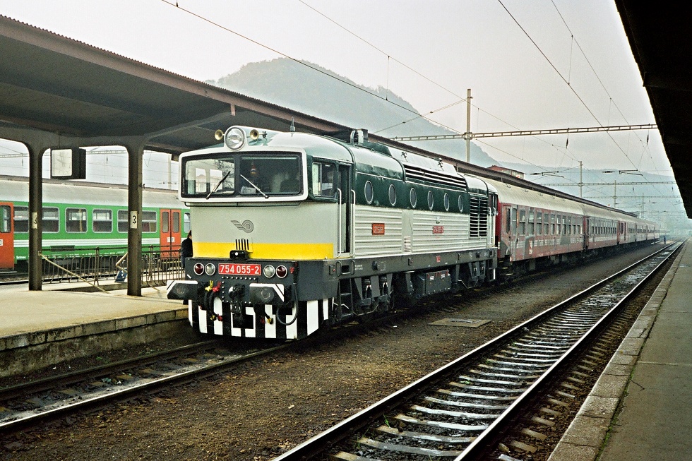 754 055-2