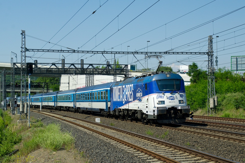 380 017-4