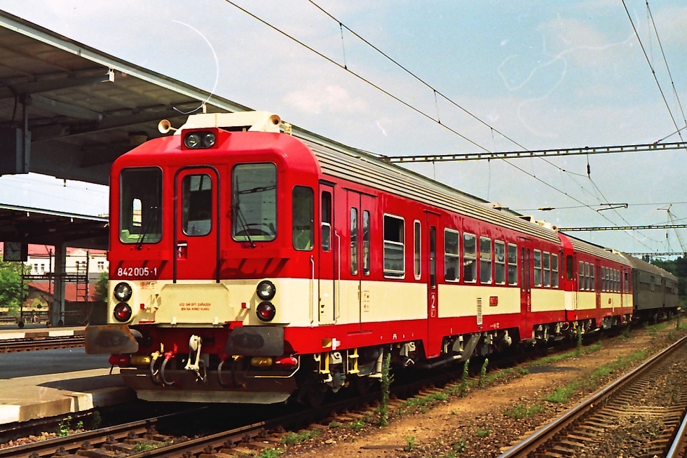 842 005-1